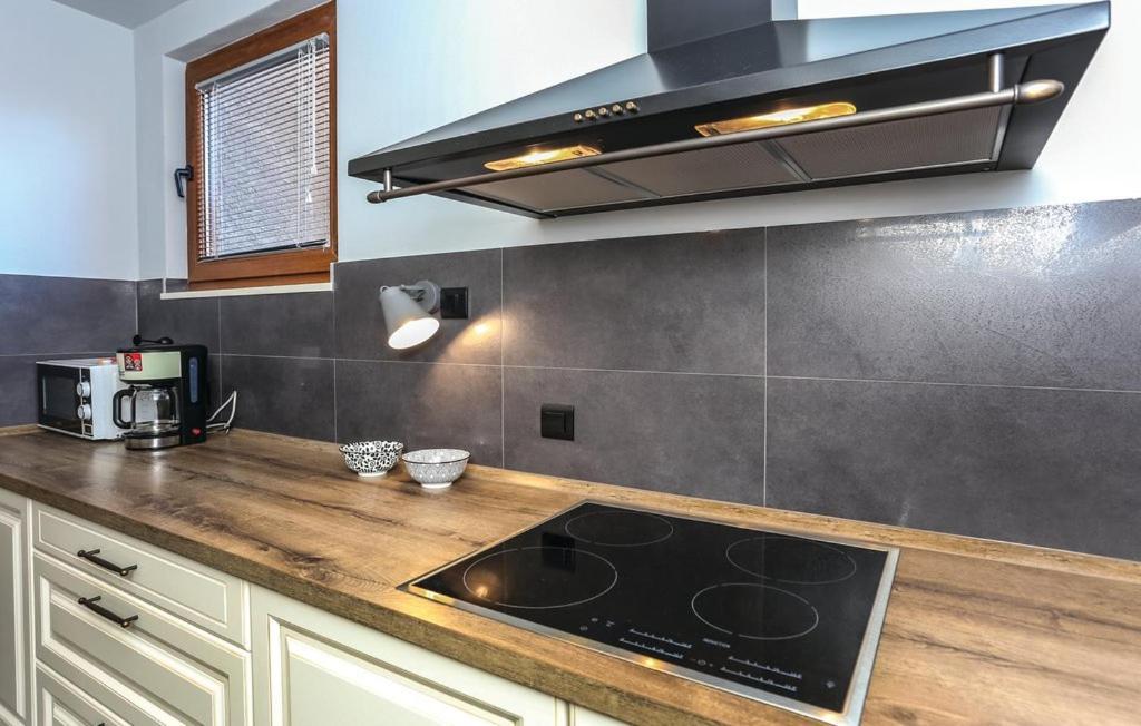 Apartman R.R. Omiš Eksteriør billede