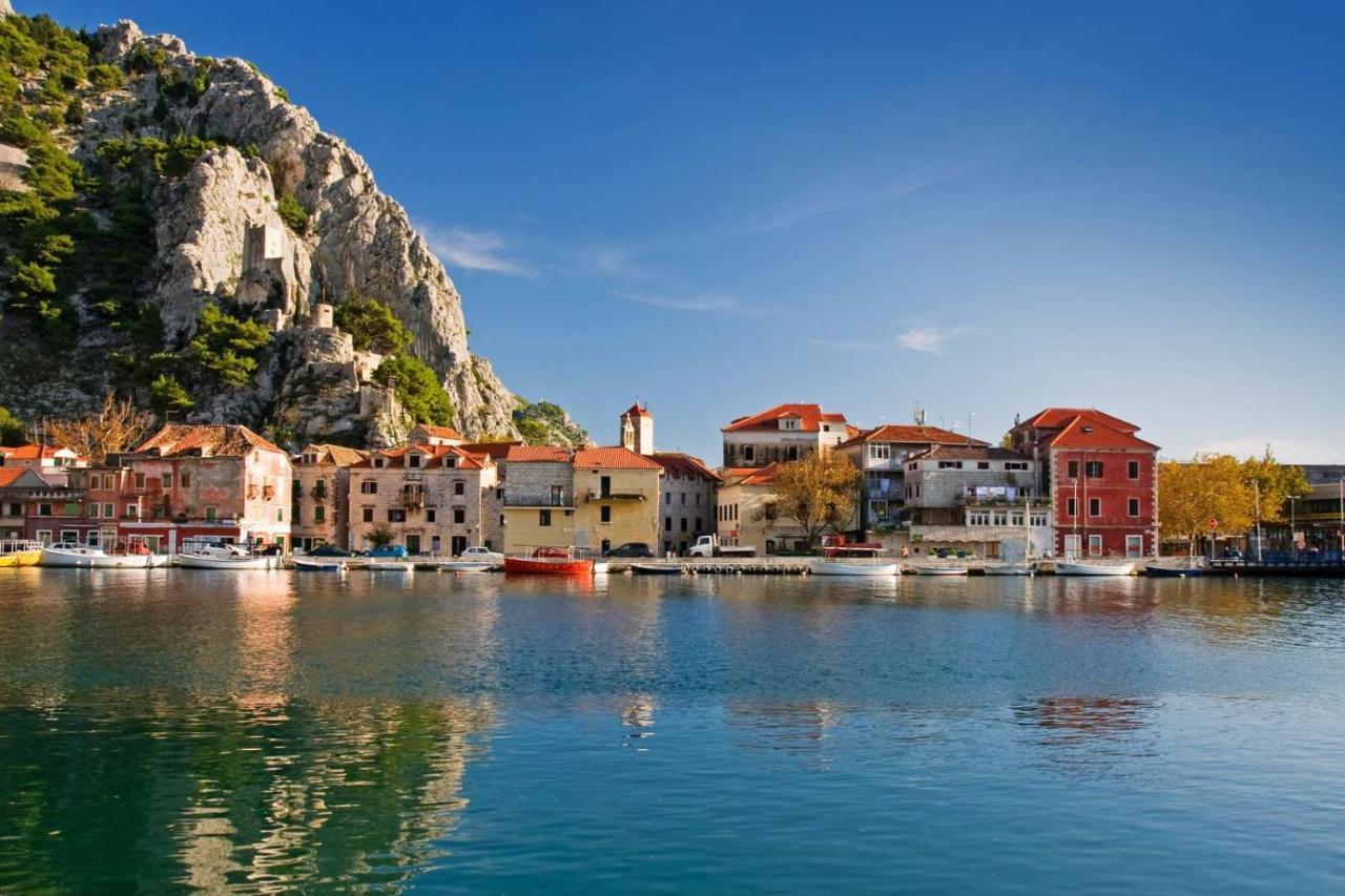 Apartman R.R. Omiš Eksteriør billede